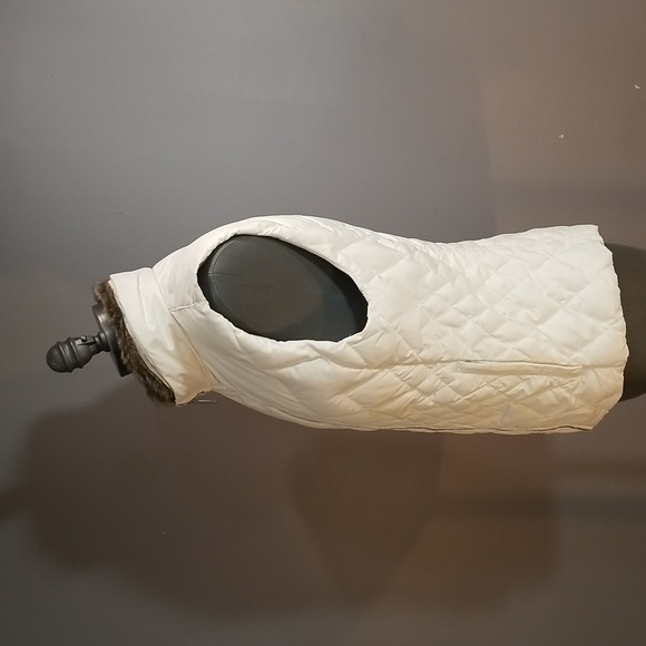 Eddie Bauer goose down womens vest size M winter white beautiful piece! - Picture 3 of 17